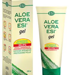 Aloe vera ESI gel 100ml, hipoalergijski gel za negu kože, sa alojom, uljem čajevca i vitaminom E. Pogodan nakon ujeda komaraca i upale nakon sunčanja.