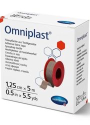 Omniplast flaster, veličine 1.25cm x 5m sa nanosom lepka iz sintetičkog kaučuka, je posebno tvrd i izdržljiv flaster.Vodootporan, sa cik-cak ivicama,u boji kože