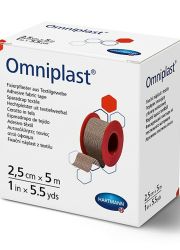 Omniplast flaster, veličine 2.5cm x 5m sa nanosom lepka iz sintetičkog kaučuka, je posebno tvrd i izdržljiv flaster.Vodootporan, sa cik-cak ivicama,u boji kože